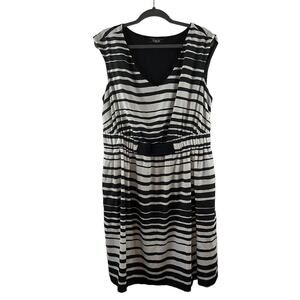 Lux II Black and White Dress Size 1X - Excellent Condition